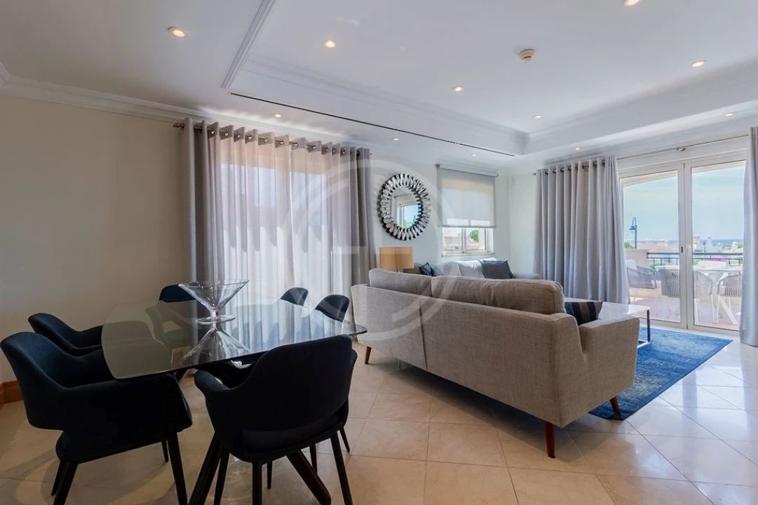 Apartamento T2 para Venda em Almancil Foto 2