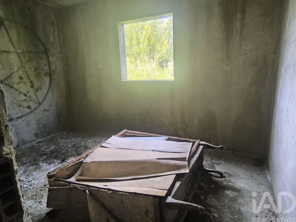 Moradia T3 para Venda em Casais e Alviobeira Foto 13