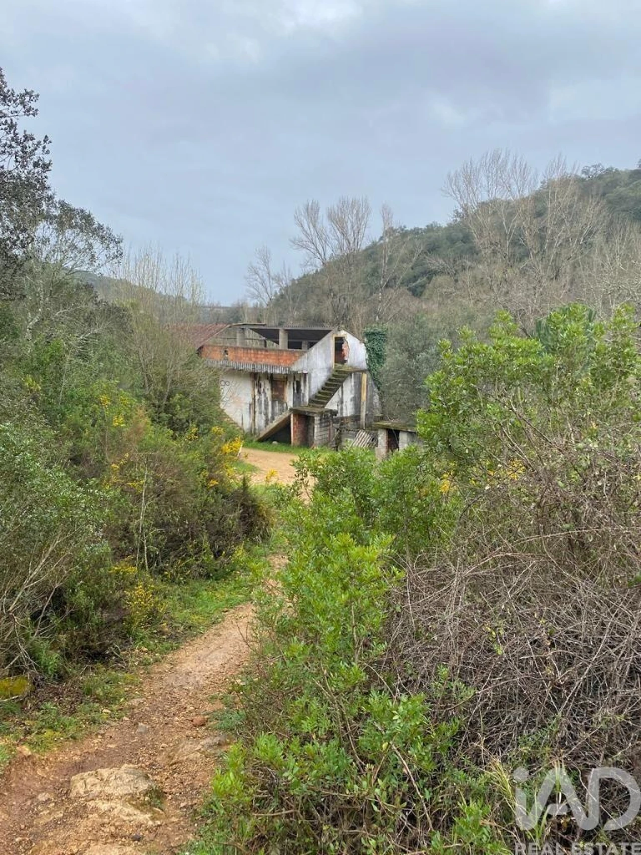 Moradia T3 para Venda em Casais e Alviobeira Foto 19