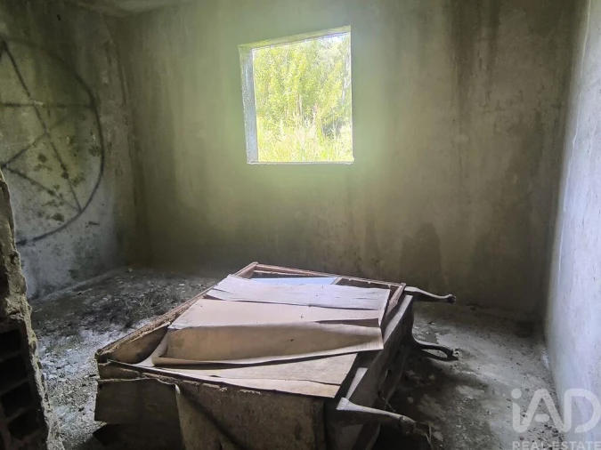 Moradia T3 para Venda em Casais e Alviobeira Foto 13