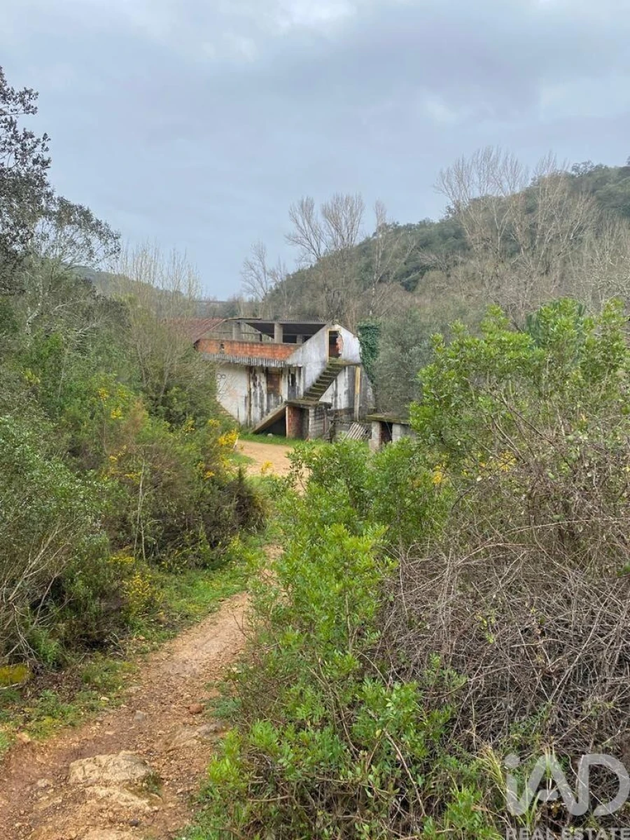 Moradia T3 para Venda em Casais e Alviobeira Foto 19