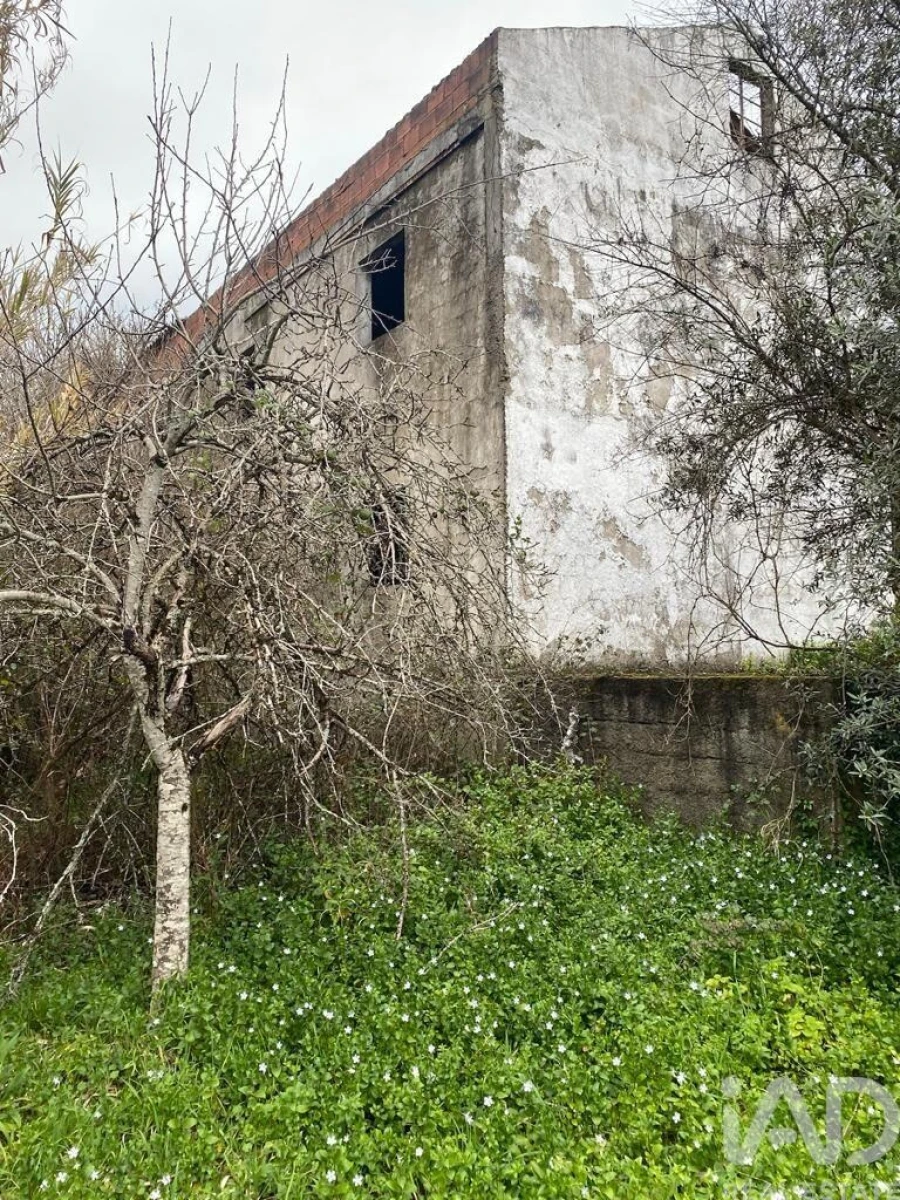 Moradia T3 para Venda em Casais e Alviobeira Foto 23