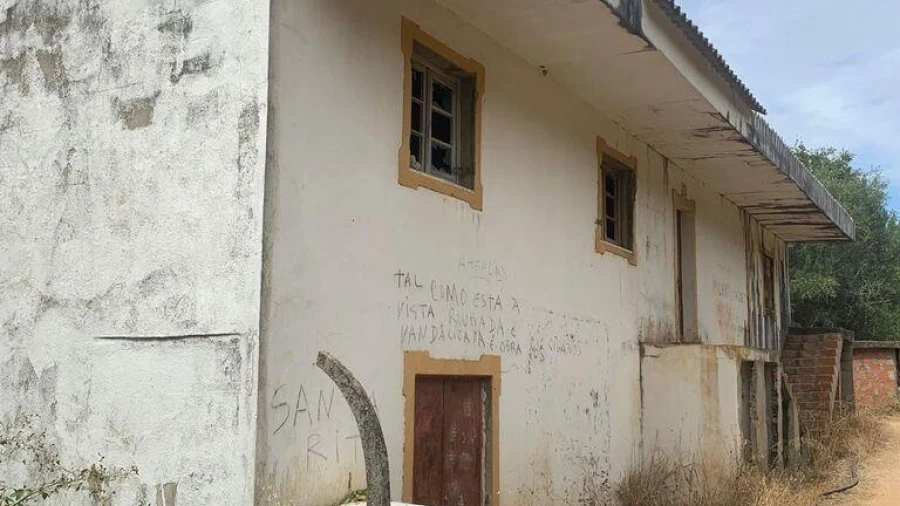 Moradia T3 para Venda em Casais e Alviobeira