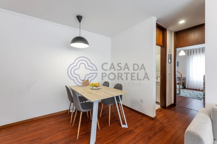 Apartamento T2 para Venda em Avintes Foto 11