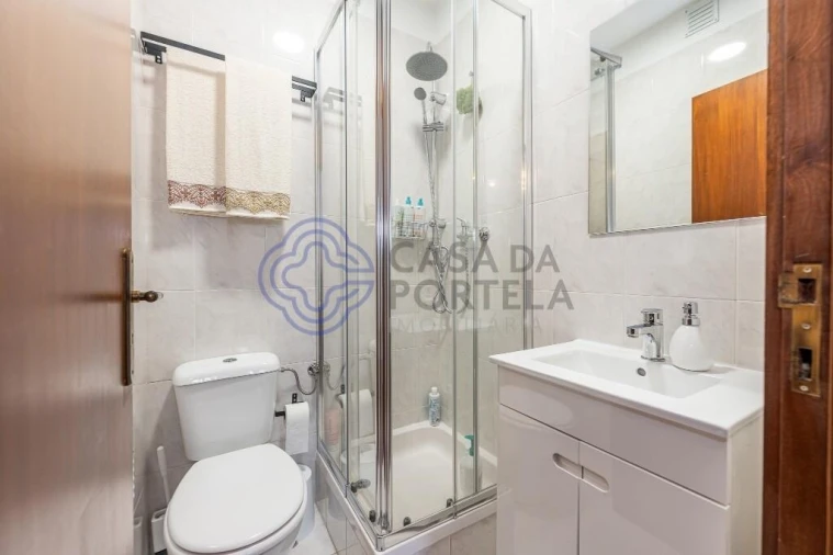 Apartamento T2 para Venda em Avintes Foto 17