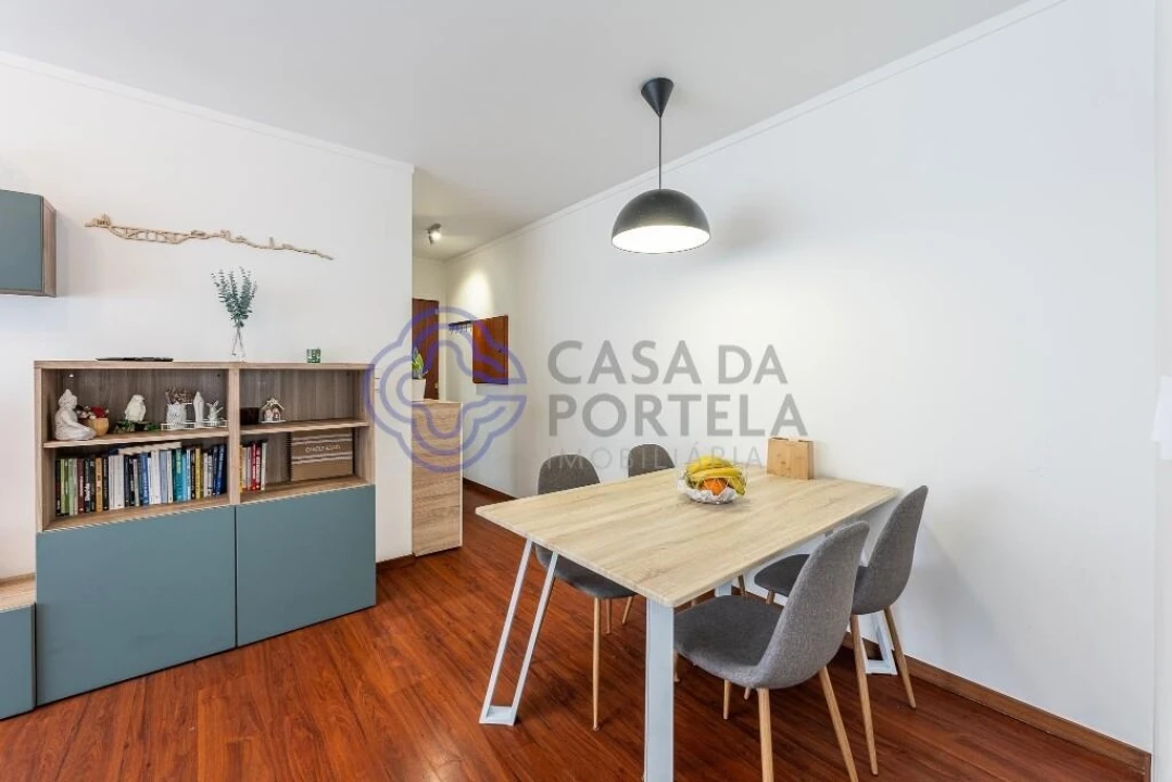Apartamento T2 para Venda em Avintes Foto 14