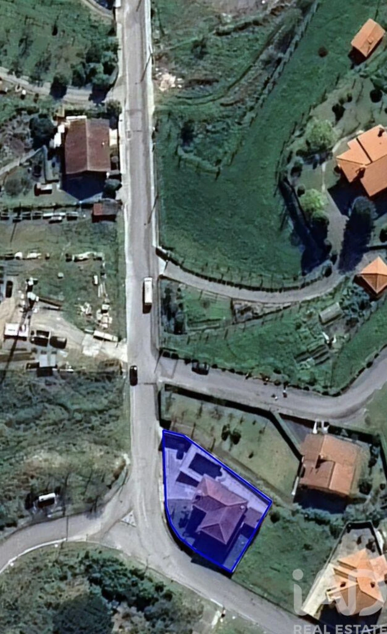 Moradia T4 para Venda em Lanhoso Foto 9