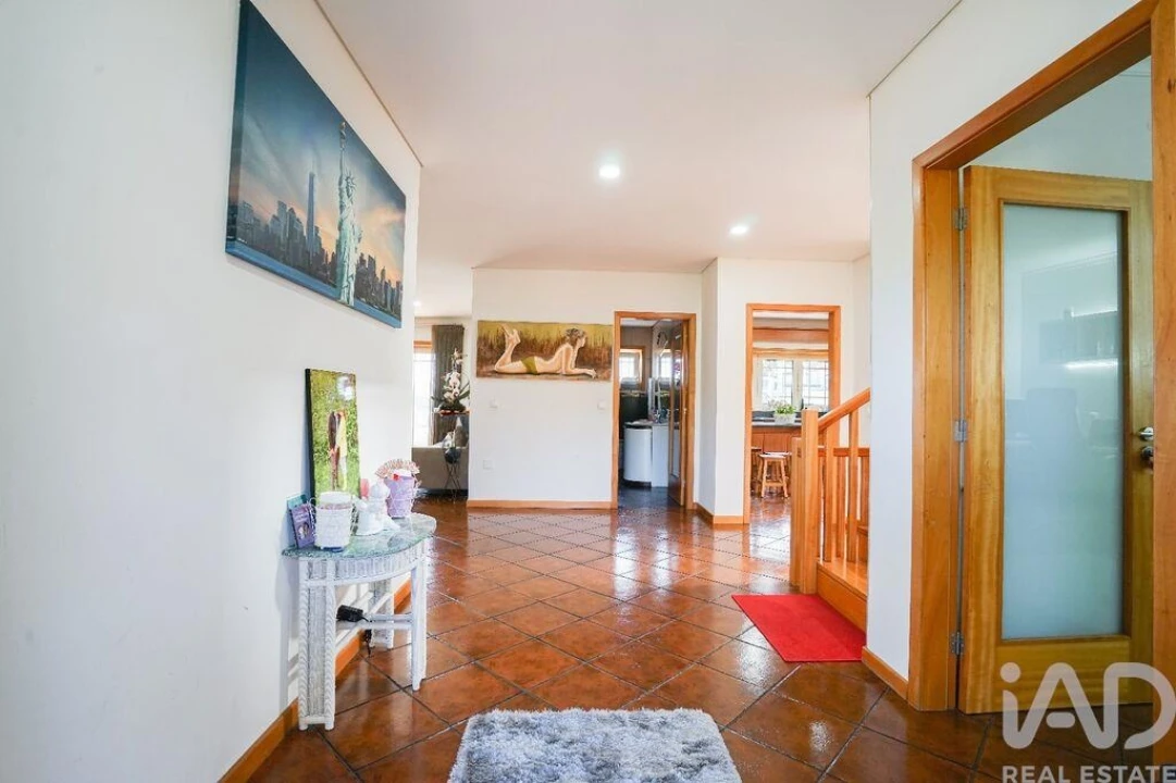 Moradia T4 para Venda em Lanhoso Foto 10