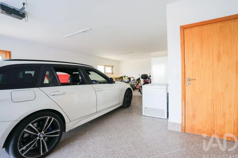 Moradia T4 para Venda em Lanhoso Foto 38