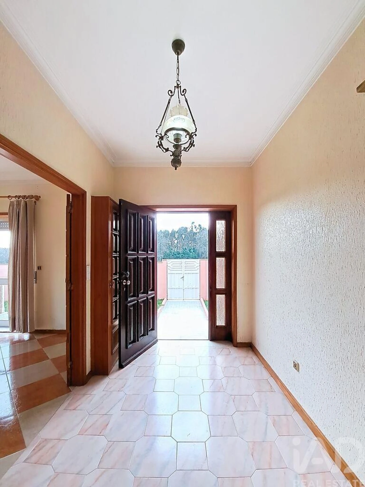 Moradia T5 para Venda em Guilhabreu Foto 15