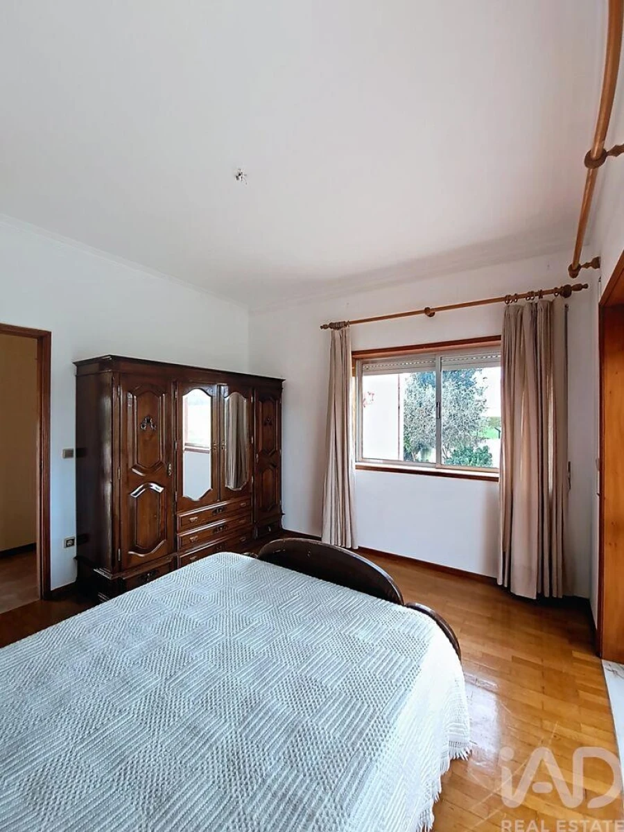 Moradia T5 para Venda em Guilhabreu Foto 10