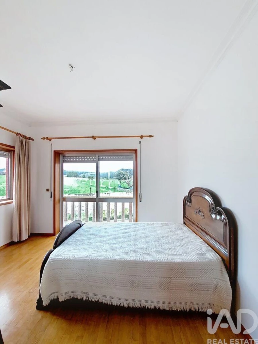 Moradia T5 para Venda em Guilhabreu Foto 8