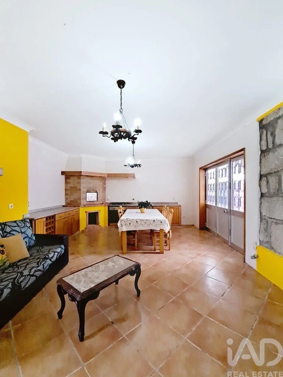 Moradia T5 para Venda em Guilhabreu Foto 19