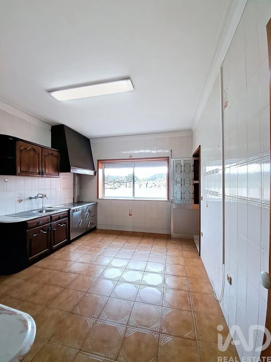 Moradia T5 para Venda em Guilhabreu Foto 17