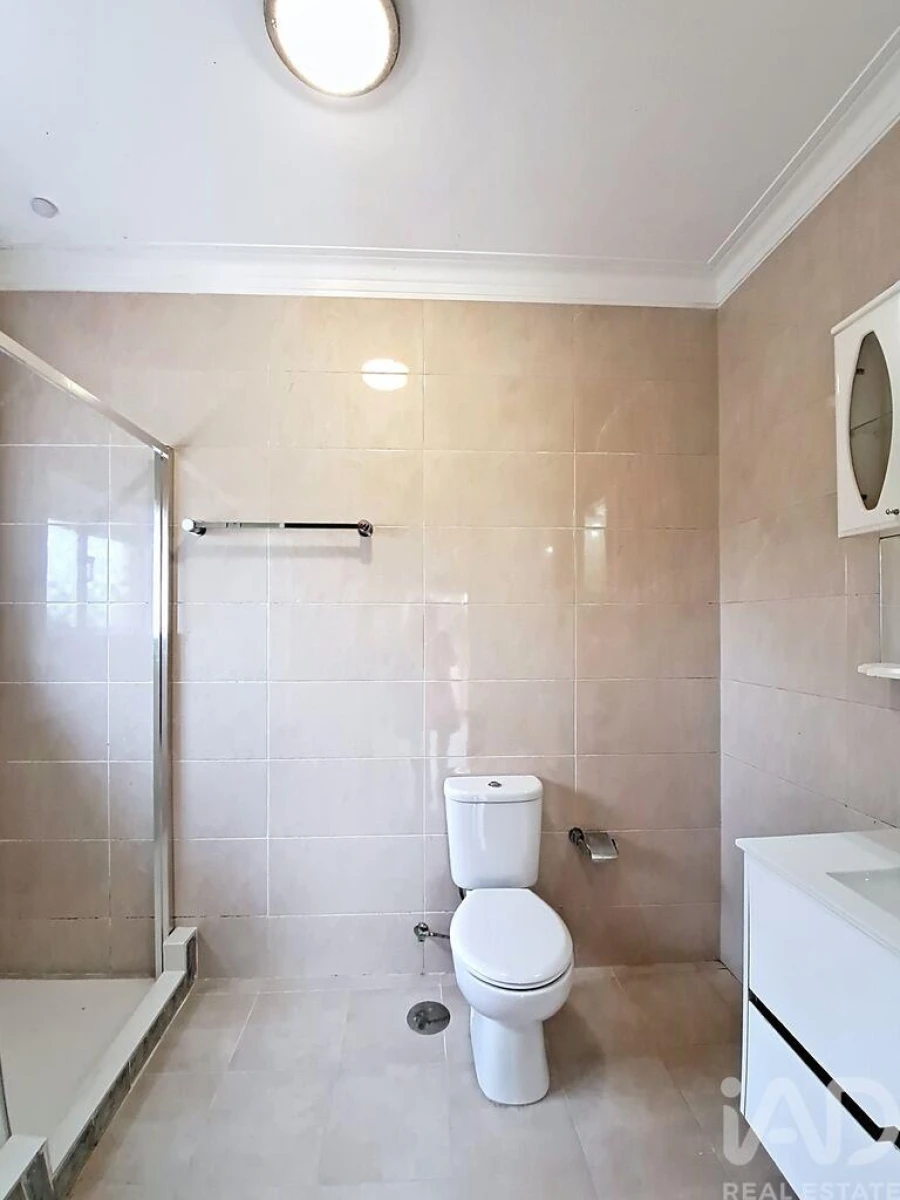 Moradia T5 para Venda em Guilhabreu Foto 20