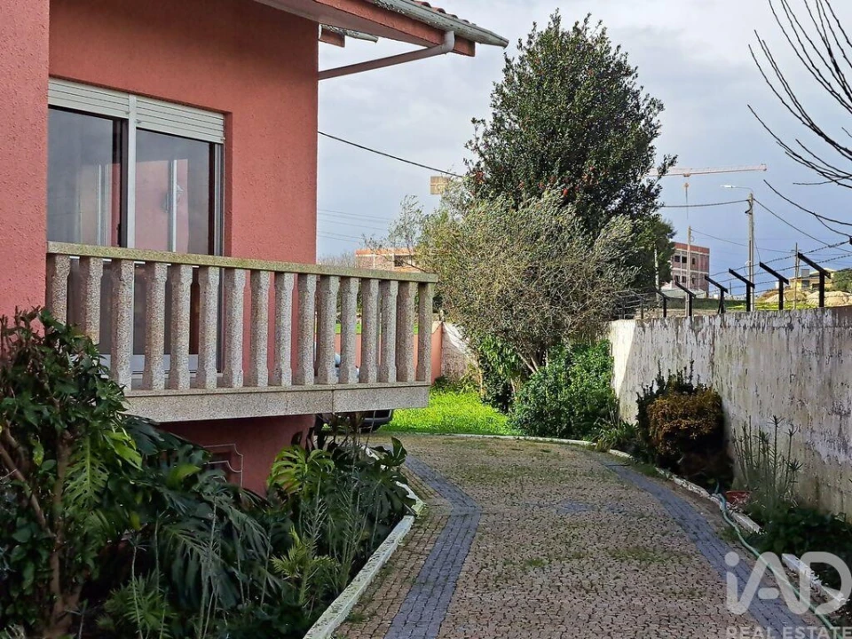 Moradia T5 para Venda em Guilhabreu Foto 26