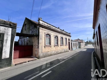 Moradia T5 para Venda em Eixo e Eirol