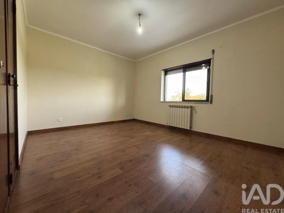 Moradia T4 para Venda em São Pedro de Tomar Foto 12