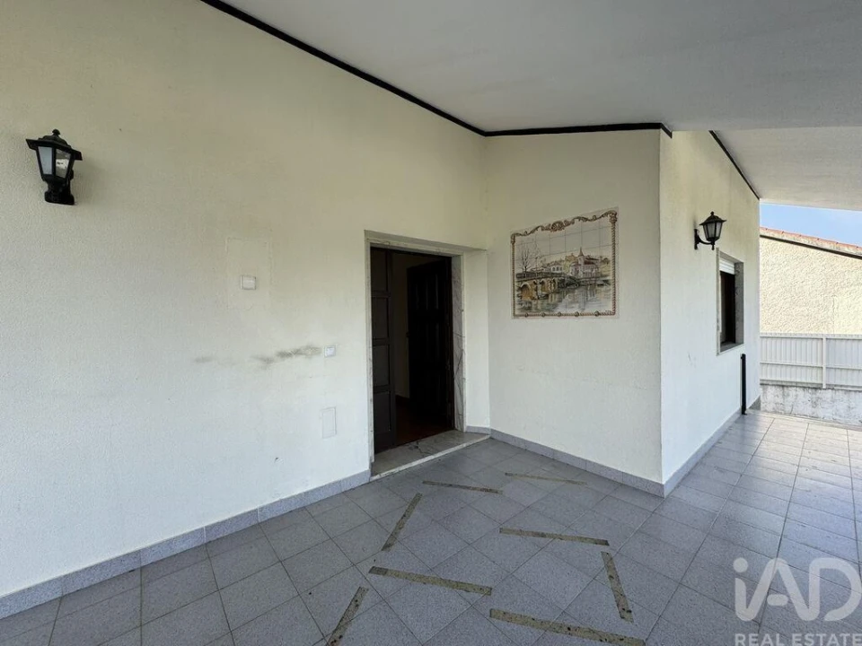 Moradia T4 para Venda em São Pedro de Tomar Foto 4