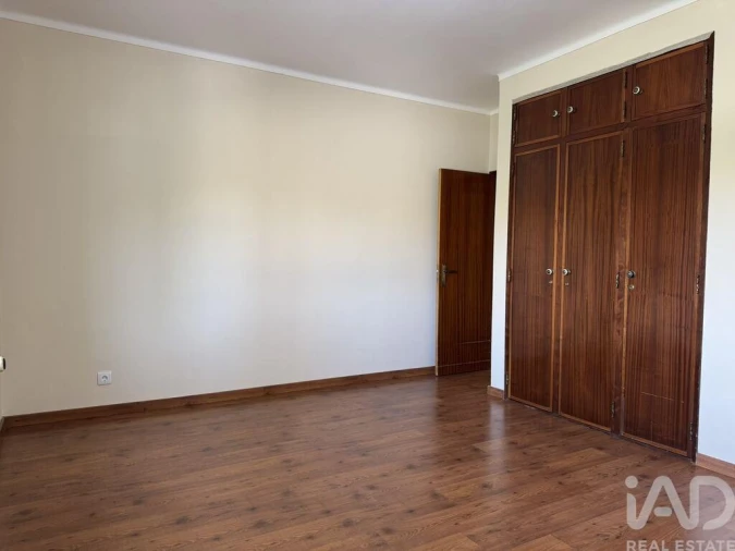 Moradia T4 para Venda em São Pedro de Tomar Foto 13