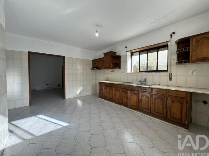 Moradia T4 para Venda em São Pedro de Tomar Foto 30