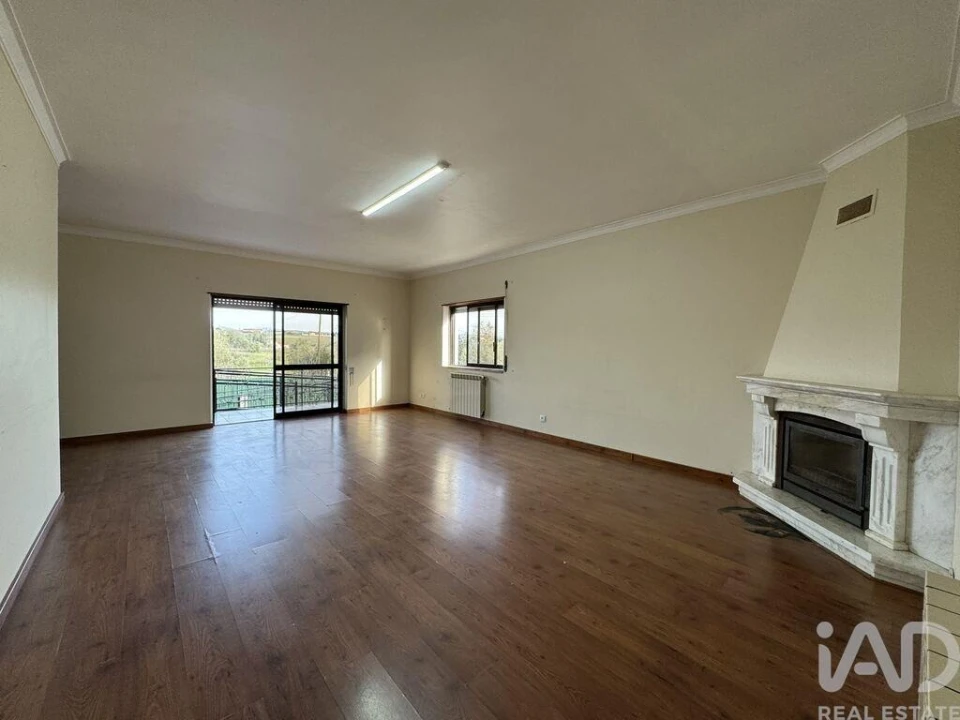 Moradia T4 para Venda em São Pedro de Tomar Foto 8