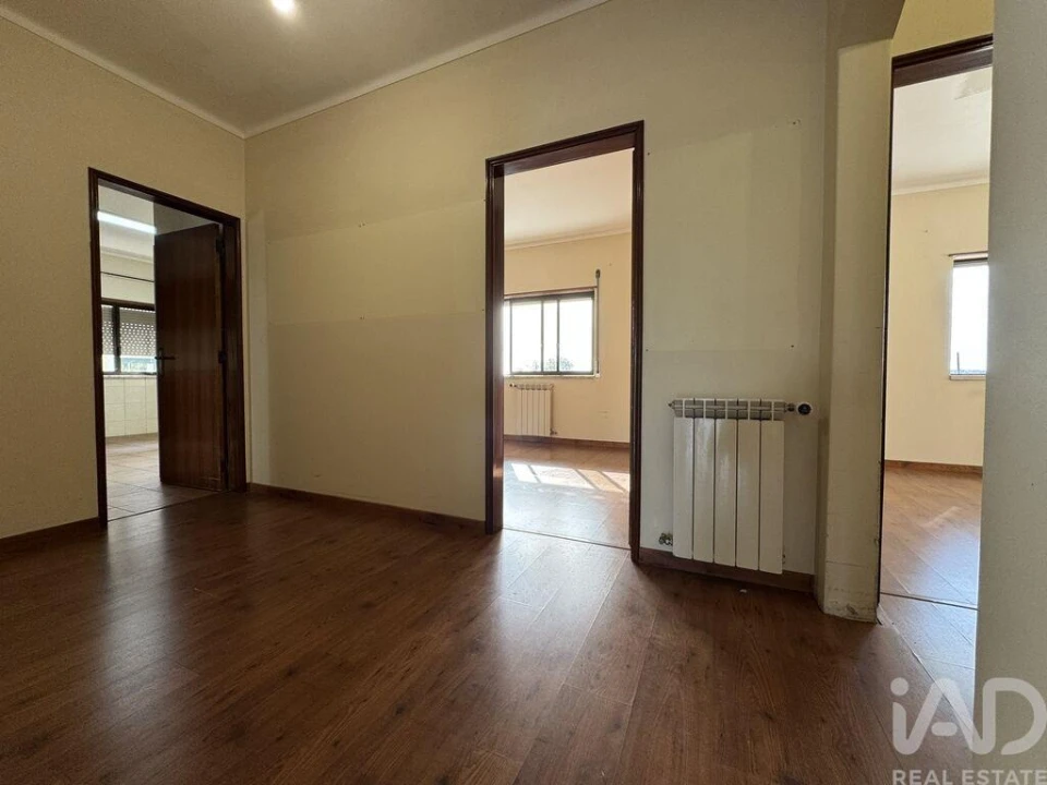 Moradia T4 para Venda em São Pedro de Tomar Foto 16