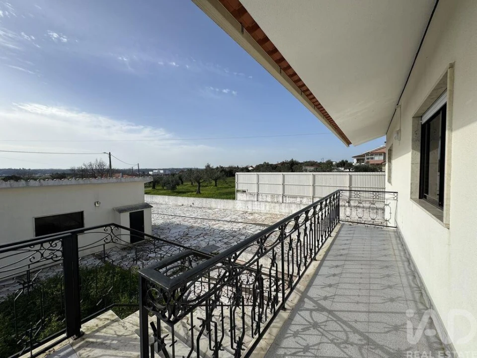 Moradia T4 para Venda em São Pedro de Tomar Foto 26