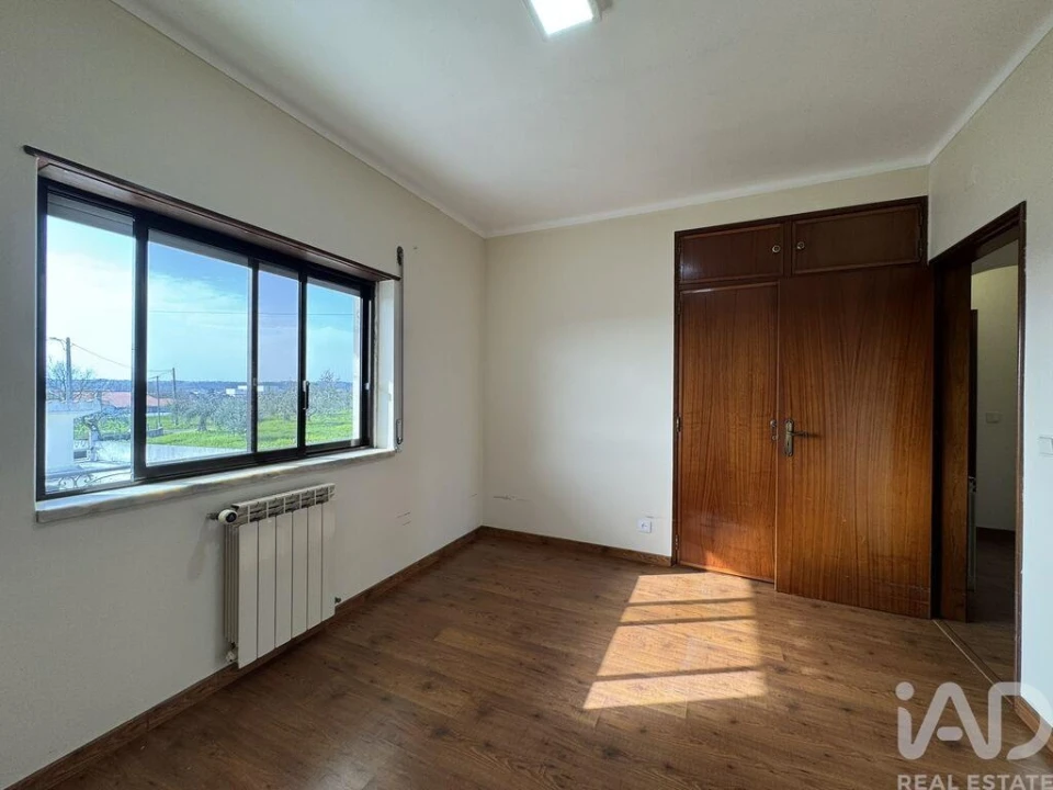 Moradia T4 para Venda em São Pedro de Tomar Foto 21