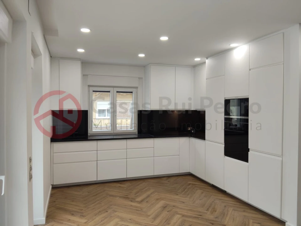 Moradia T3 para Venda em Almada, Cova da Piedade, Pragal e Cacilhas Foto 11