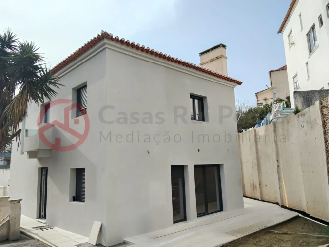 Moradia T3 para Venda em Almada, Cova da Piedade, Pragal e Cacilhas Foto 1