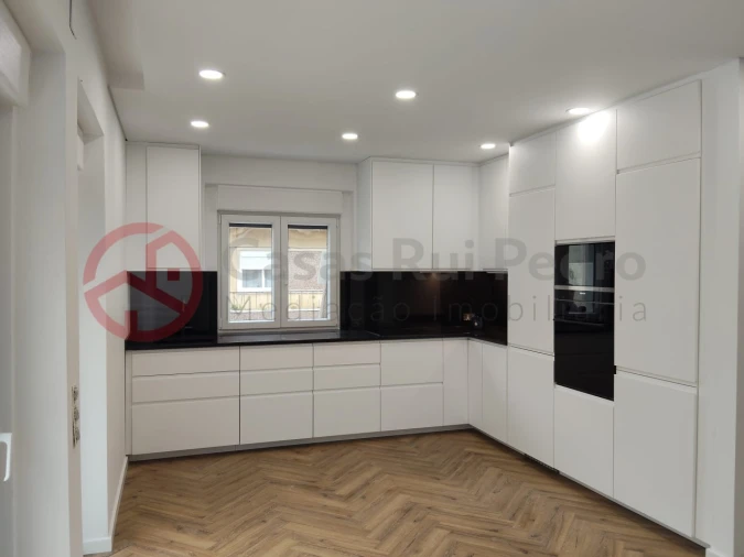 Moradia T3 para Venda em Almada, Cova da Piedade, Pragal e Cacilhas Foto 11