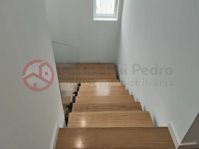 Moradia T3 para Venda em Almada, Cova da Piedade, Pragal e Cacilhas Foto 24