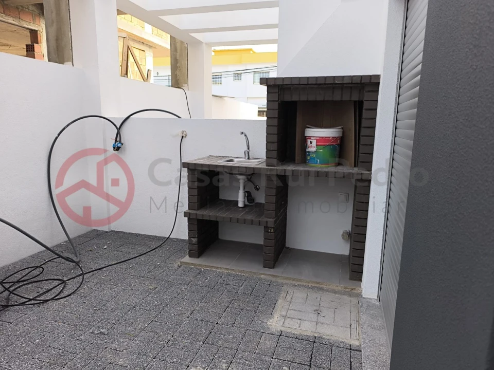 Moradia T4 para Venda em Fernao Ferro Foto 12