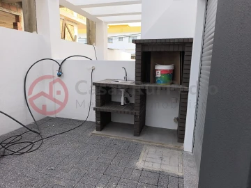 Moradia T3 para Venda em Fernao Ferro