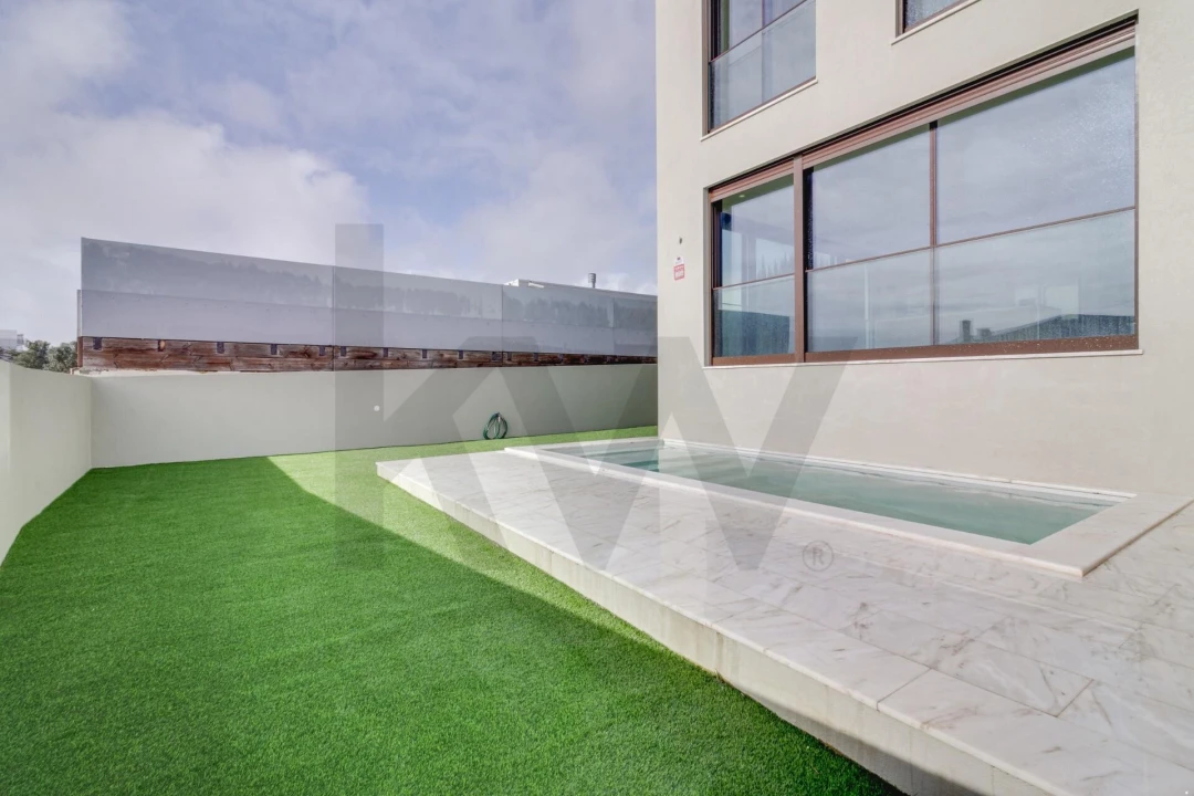 Moradia T3 para Venda em Alcabideche Foto 8