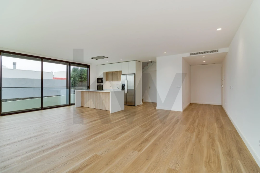 Moradia T3 para Venda em Alcabideche Foto 4