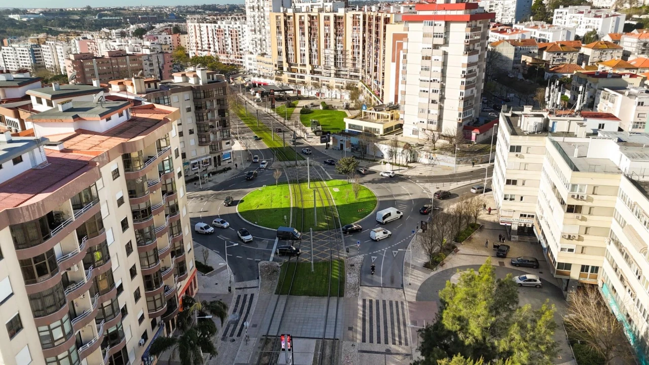 Apartamento T2 para Venda em Almada, Cova da Piedade, Pragal e Cacilhas Foto 24