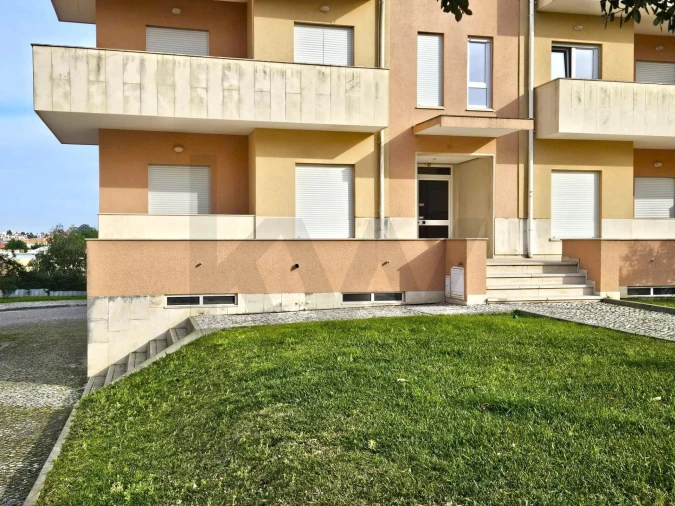 Apartamento T2 para Arrendamento em Buarcos Foto 2