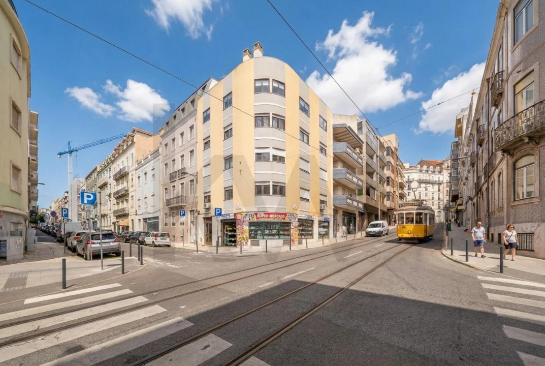 Apartamento T2 para Venda em Arroios Foto 18