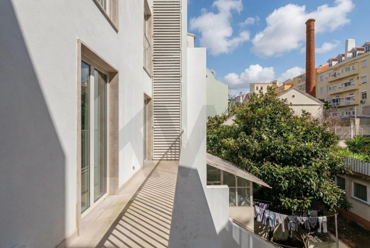 Apartamento T2 para Venda em Arroios Foto 5