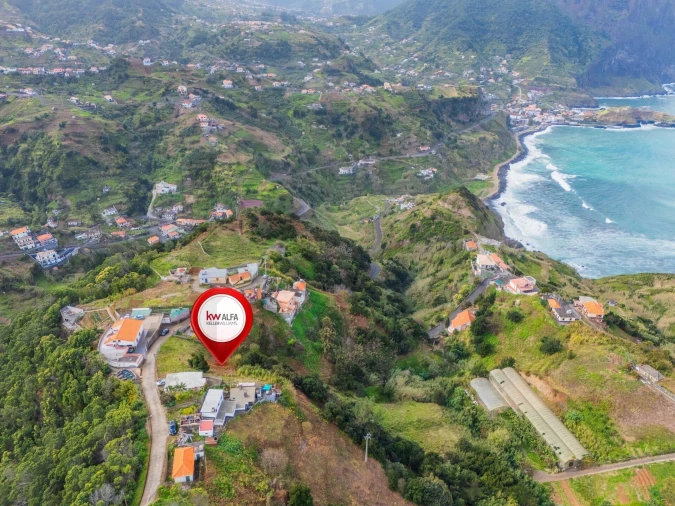 Terreno para Venda em Porto da Cruz Foto 8