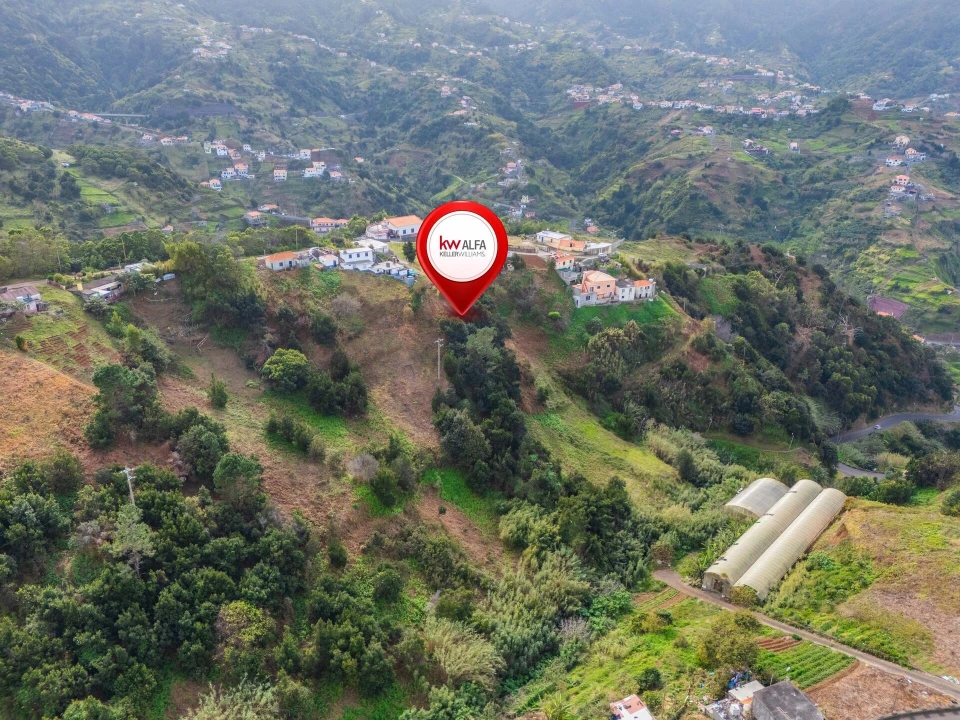 Terreno para Venda em Porto da Cruz Foto 18