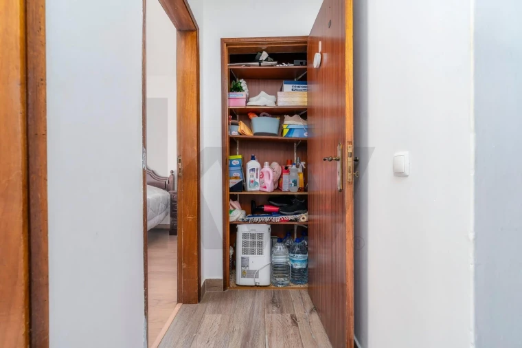 Apartamento T2 para Venda em Olhão Foto 19