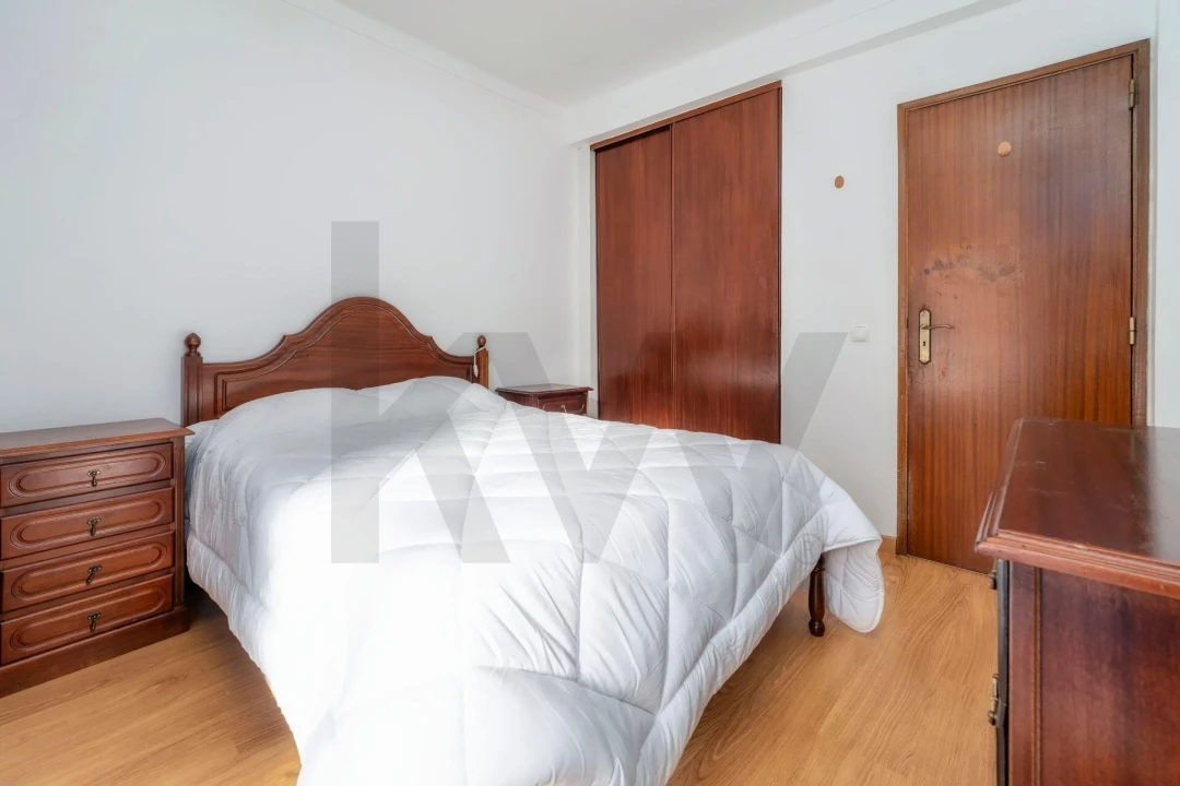Apartamento T2 para Venda em Olhão Foto 15