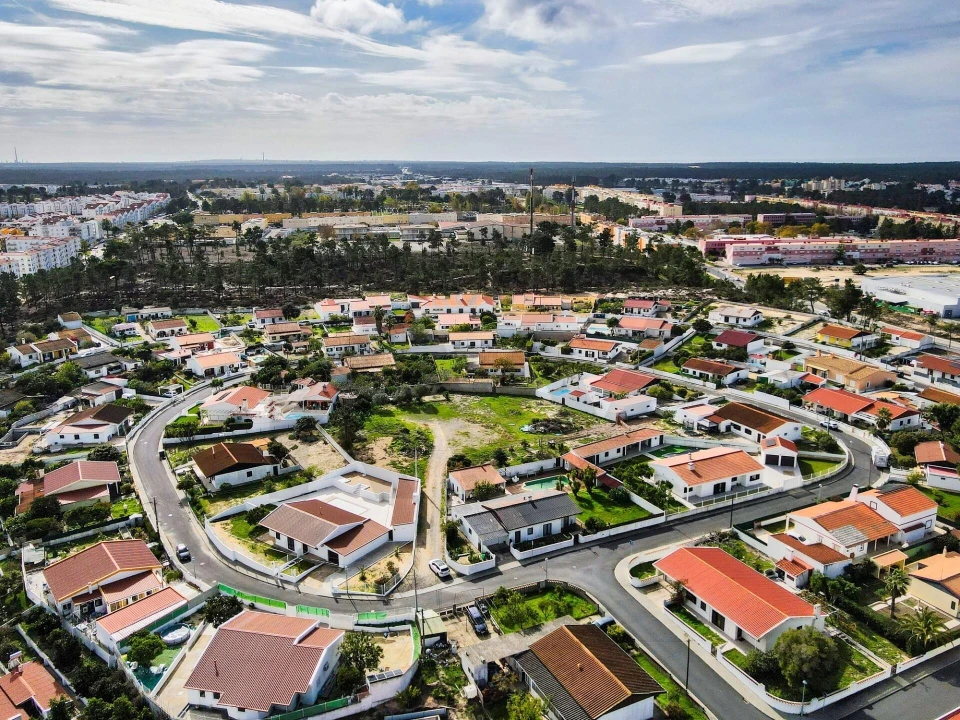 Moradia T4 para Venda em Santo Andre Foto 47