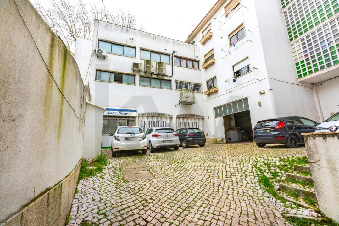 Loja para Arrendamento em São João das Lampas e Terrugem Foto 11