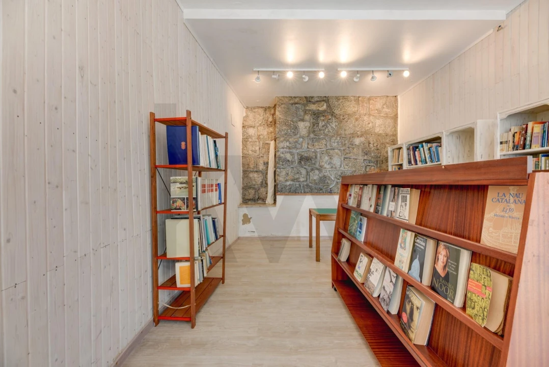 Loja para Arrendamento em São João das Lampas e Terrugem Foto 4