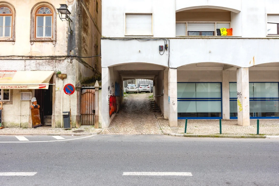 Loja para Arrendamento em São João das Lampas e Terrugem Foto 13