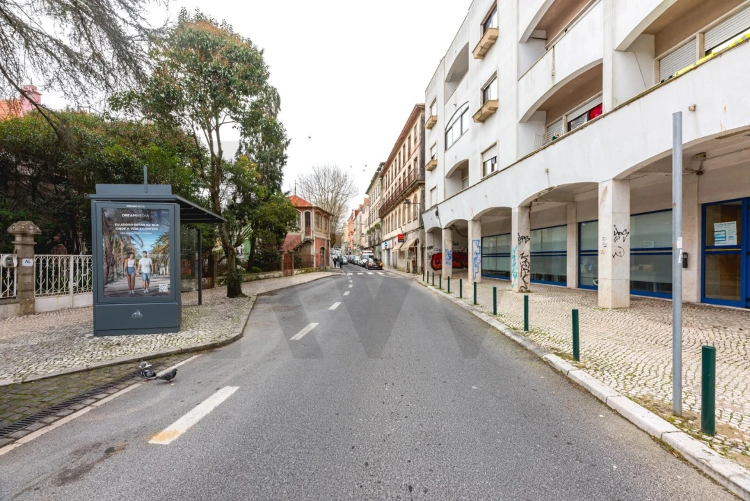 Loja para Arrendamento em São João das Lampas e Terrugem Foto 16